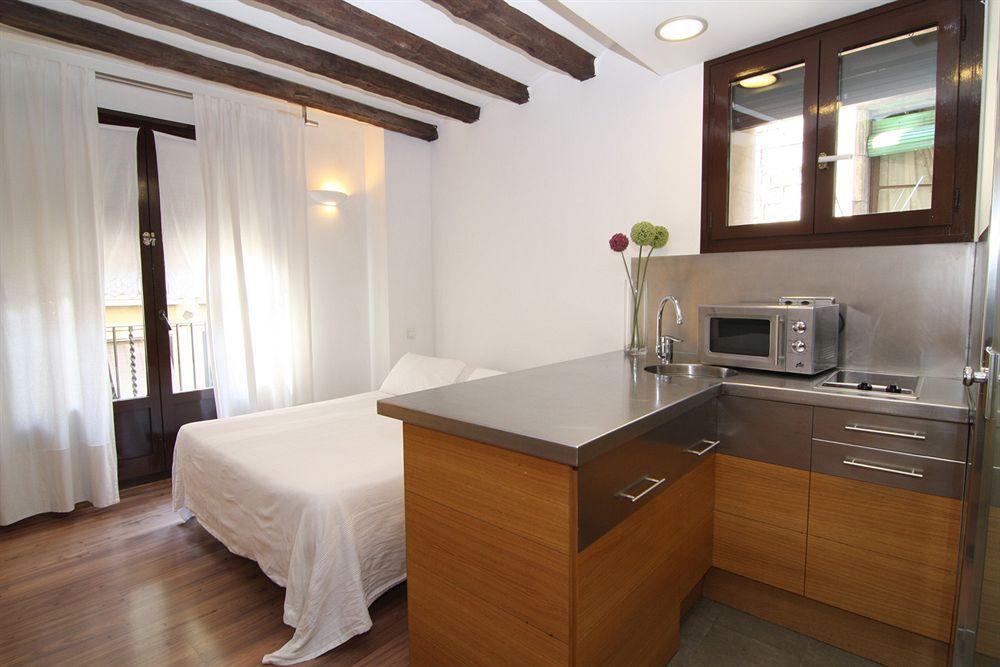 Bcn2Stay Apartments Barcelona Eksteriør billede